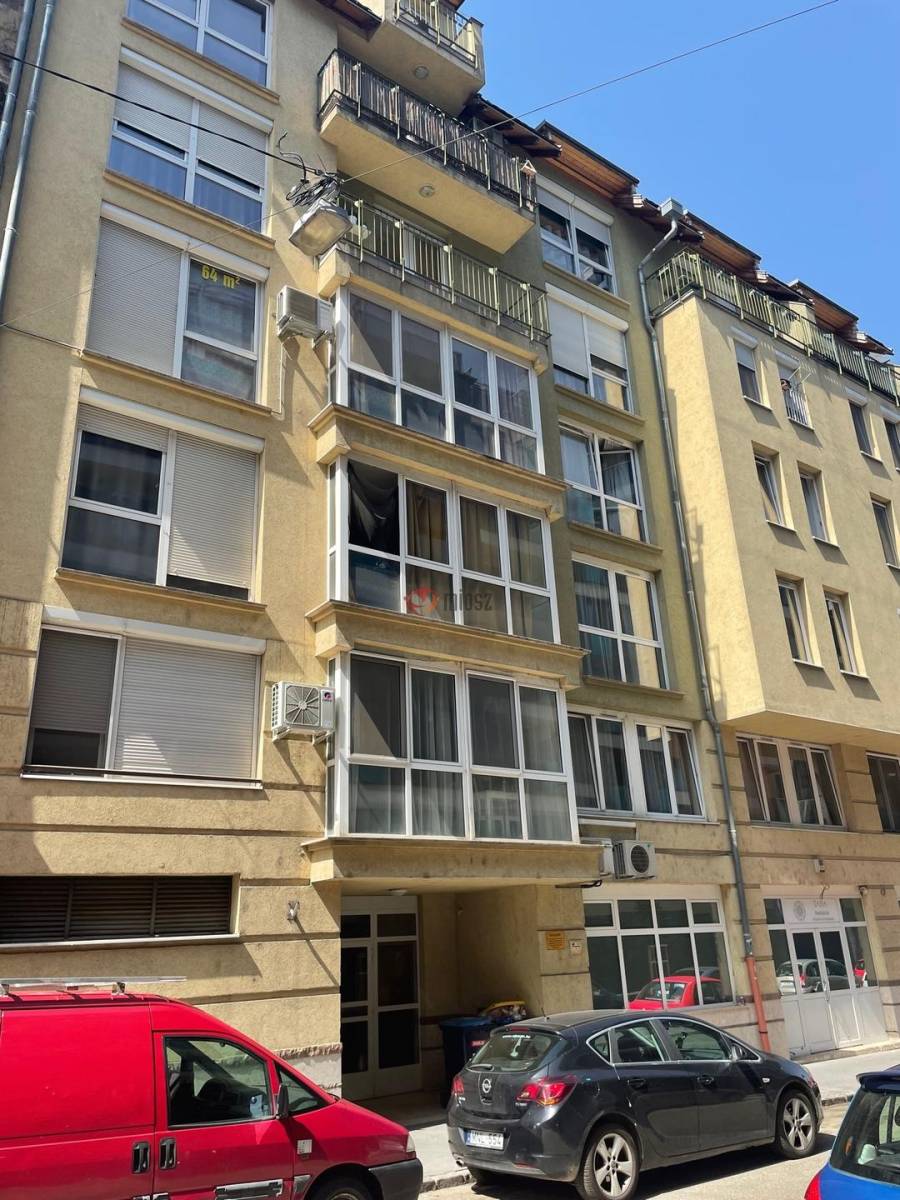 eladó téglalakás, Budapest, IX. kerület