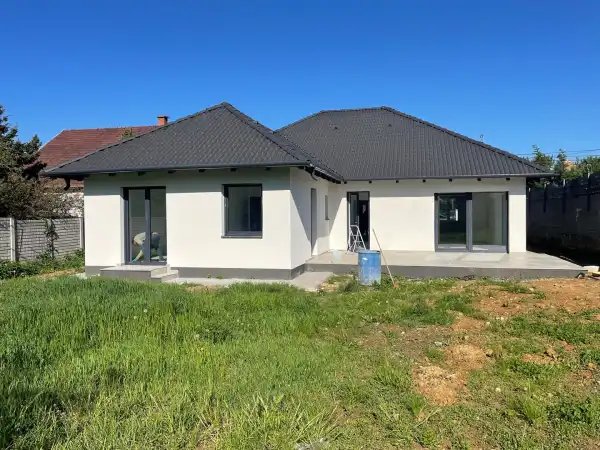 Eladó új építésű családi ház, Érd 5 szoba 170 m² 164.9 M Ft
