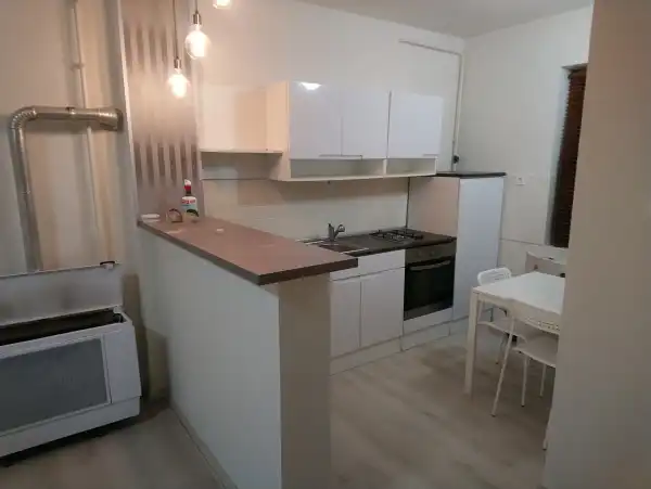 Kiadó téglalakás, Budapest, XIV. kerület 1 szoba 29 m² 180 E Ft/hó Kiadó téglalakás, Budapest, XIV. kerület 1 szoba 29 m² 180 E Ft/hó